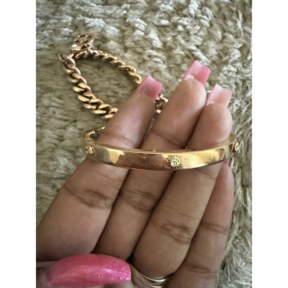 Henri Bendel Hinged Rose Gold bangle Bracelet - Picture 4 of 6